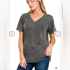 Zenana Acid Washed Short Sleeve V-Neck Tee Size L VGUC